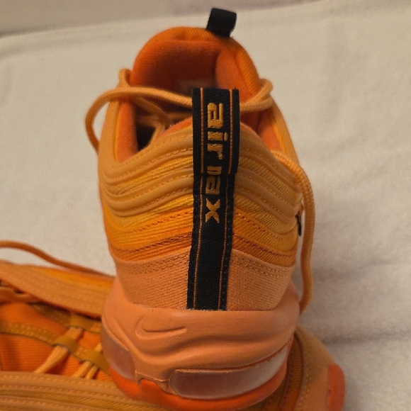 Nike Orange Air Max 90 Athletic Shoes - Picture 15 of 15